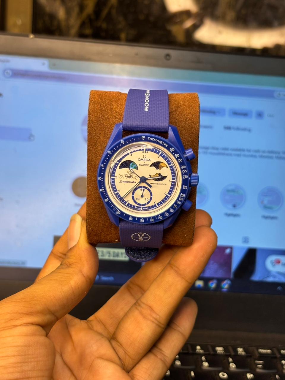 Sun and moon Working watch