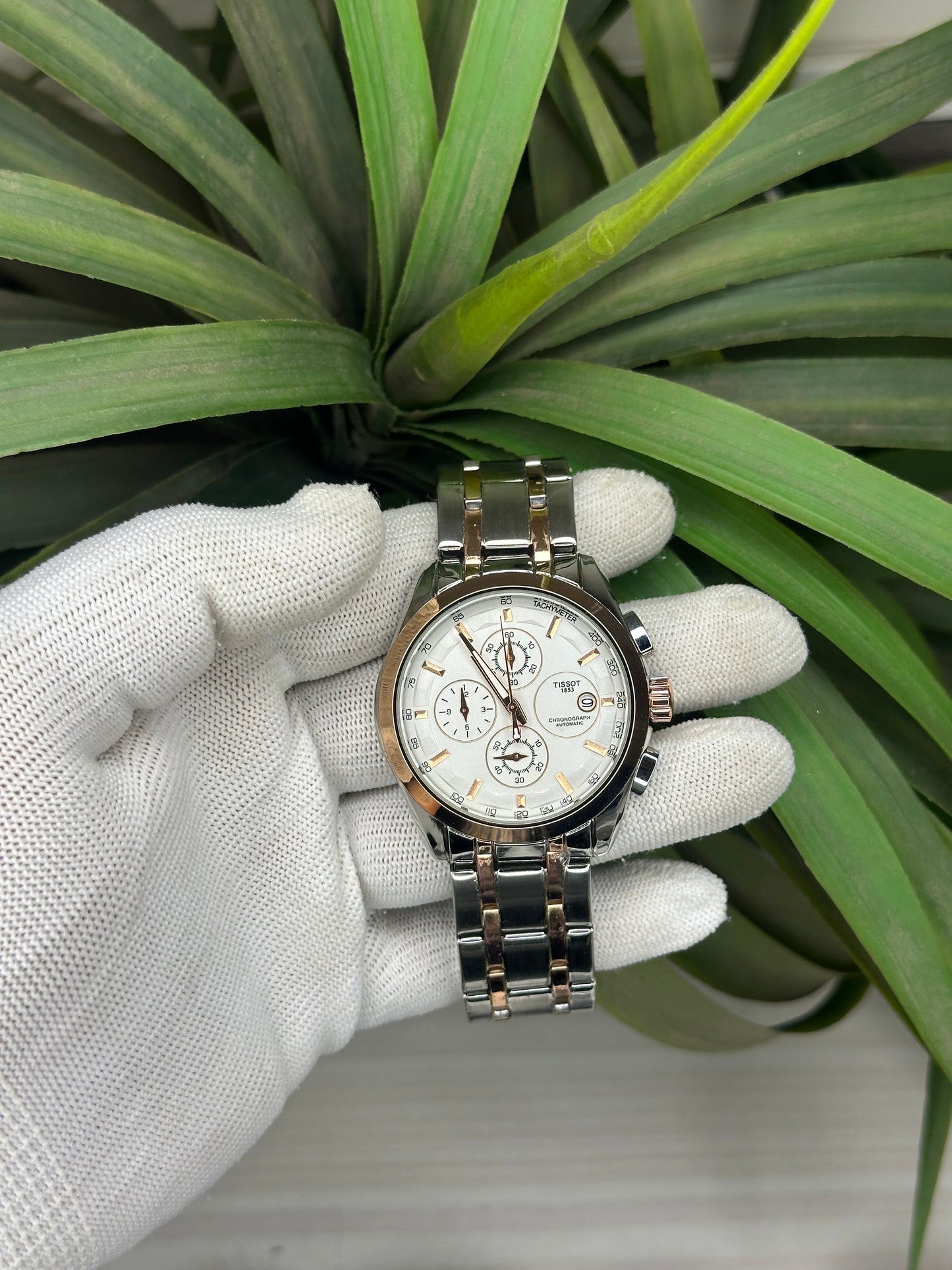 TIISSOT CHHRONOGRAPH WATCH